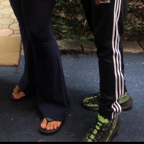 Yeezy Boost 380 Onyx Reflective size 9 - Picture 10 of 10